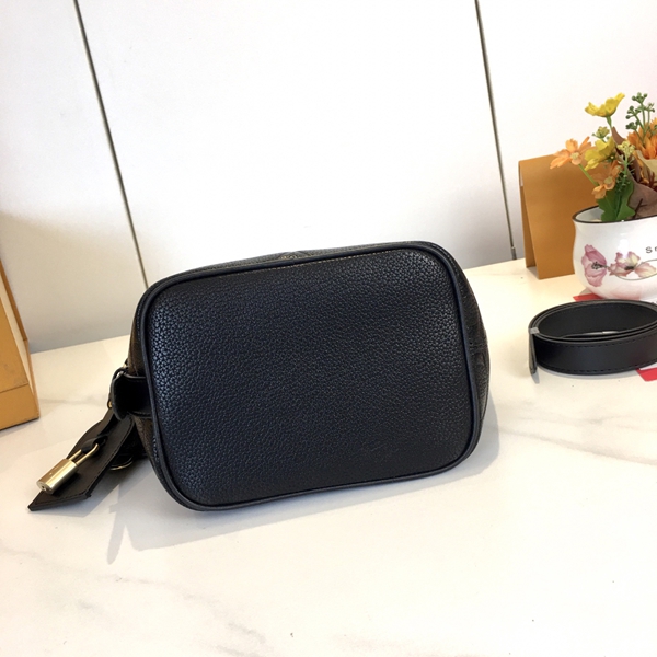 ルイヴィトンバッグ角部分ディテール